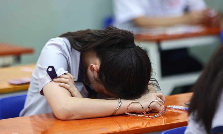 Nghịch lý thủ khoa toàn quốc vẫn không đủ điểm vào Sư phạm