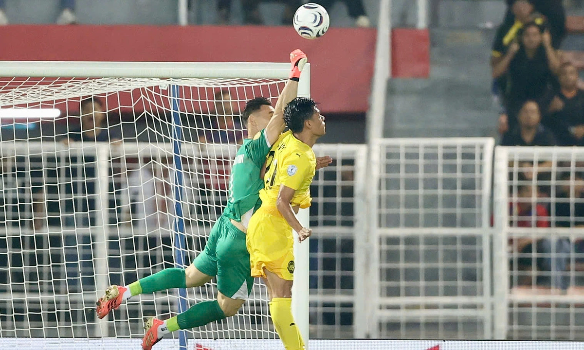 Patrik Lê Giang giành điểm cao nhất trong trận gặp Malaysia