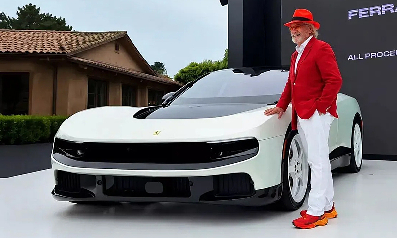 Tỷ phú 87 tuổi chi 40 triệu USD mua xe điện Ferrari đầu tiên
