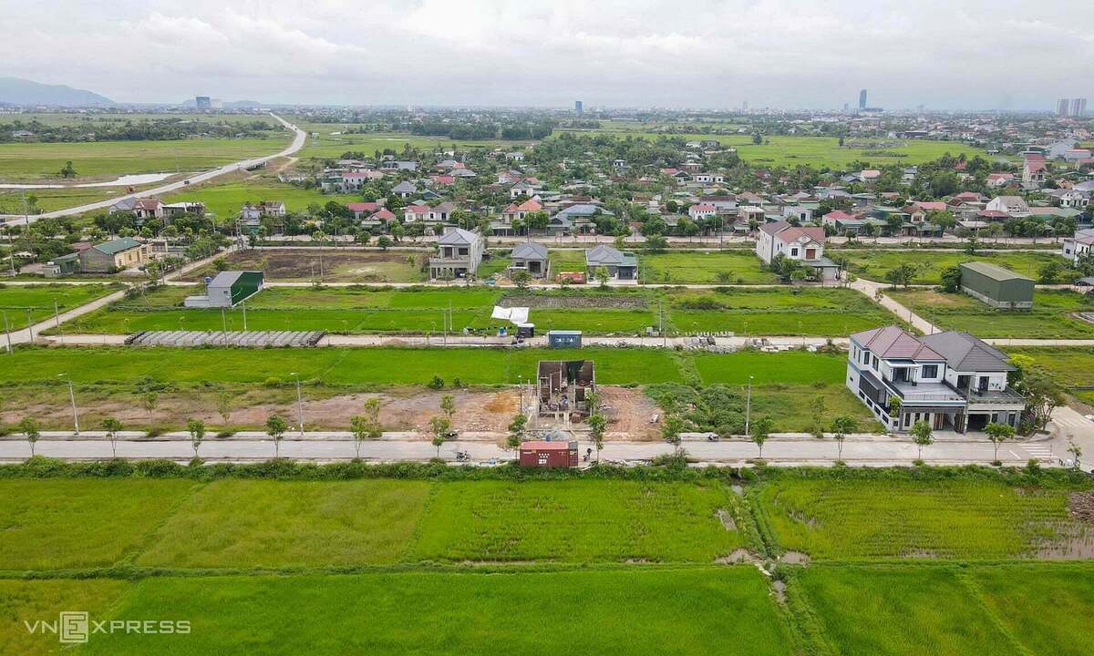 13 lô đất vùng ven Hà Tĩnh không có người đấu giá