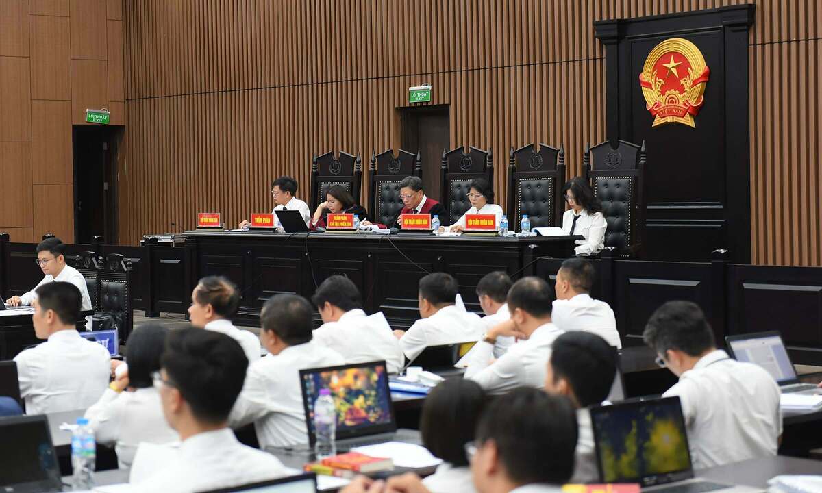Luật sư: Cựu thứ trưởng Nguyễn Bá Hoan 'nhận hối lộ thụ động'