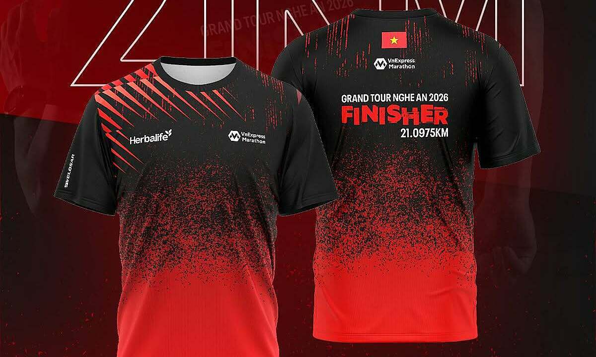 Áo finisher VnExpress Marathon Nghệ An mang biểu tượng lửa và nước