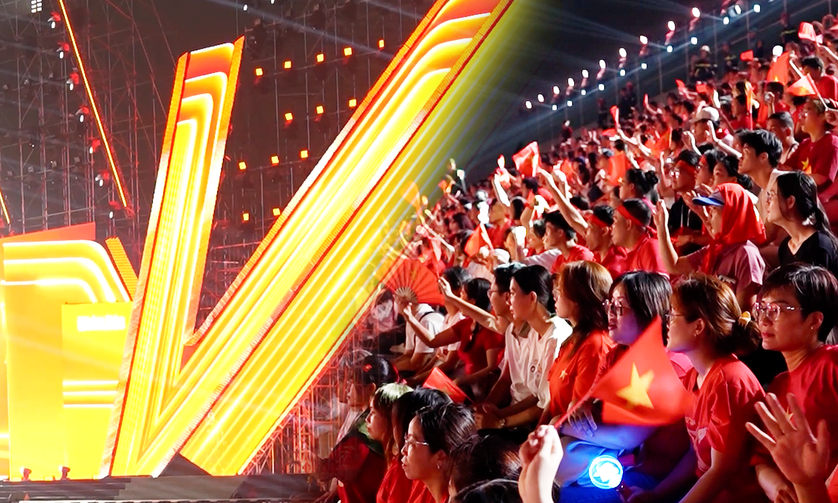 Biển người đổ về xem concert 'Tổ quốc trong tim'