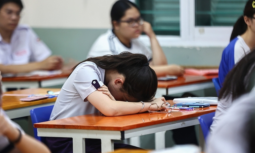 'Sai lầm nếu vội vàng bỏ Tiếng Anh khỏi kỳ thi vào lớp 10'