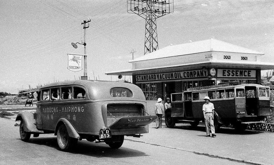 1940s photos show how this Southeast Asian capital moved before 6.9 million motorbikes took over
