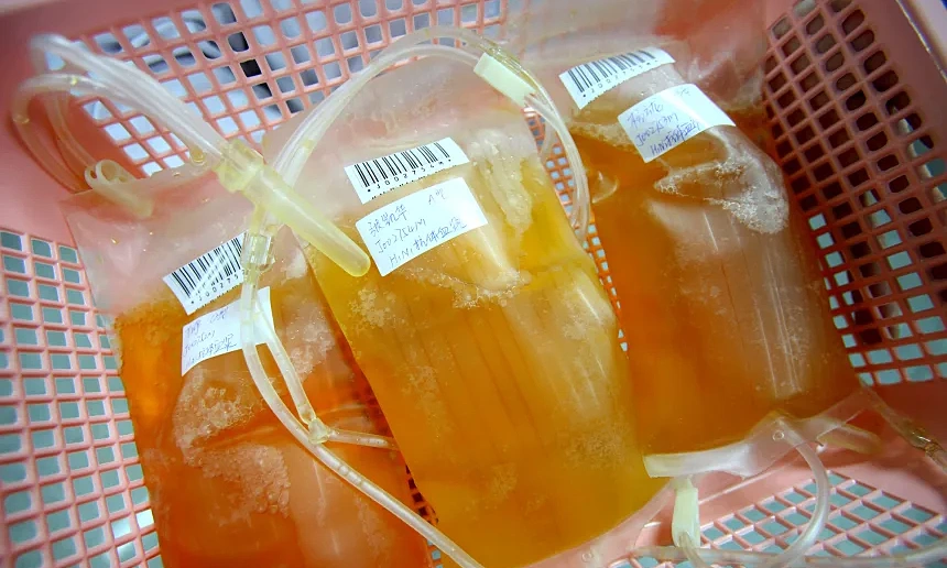 Trung Quốc chật vật thoát phụ thuộc huyết tương Mỹ