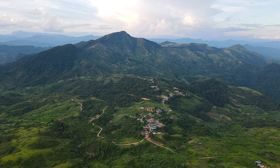 Hàng trăm người truy lùng nghi can giết em ruột rồi trốn vào rừng