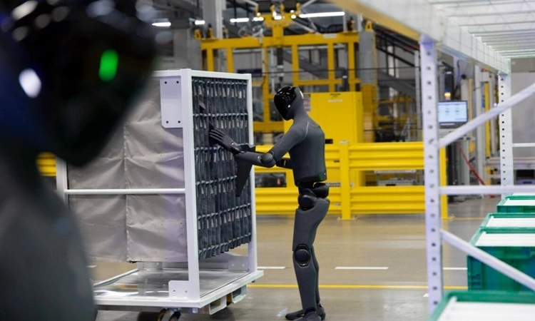 Robot của Figure AI làm việc tại nhà máy BMW. Ảnh: BMW