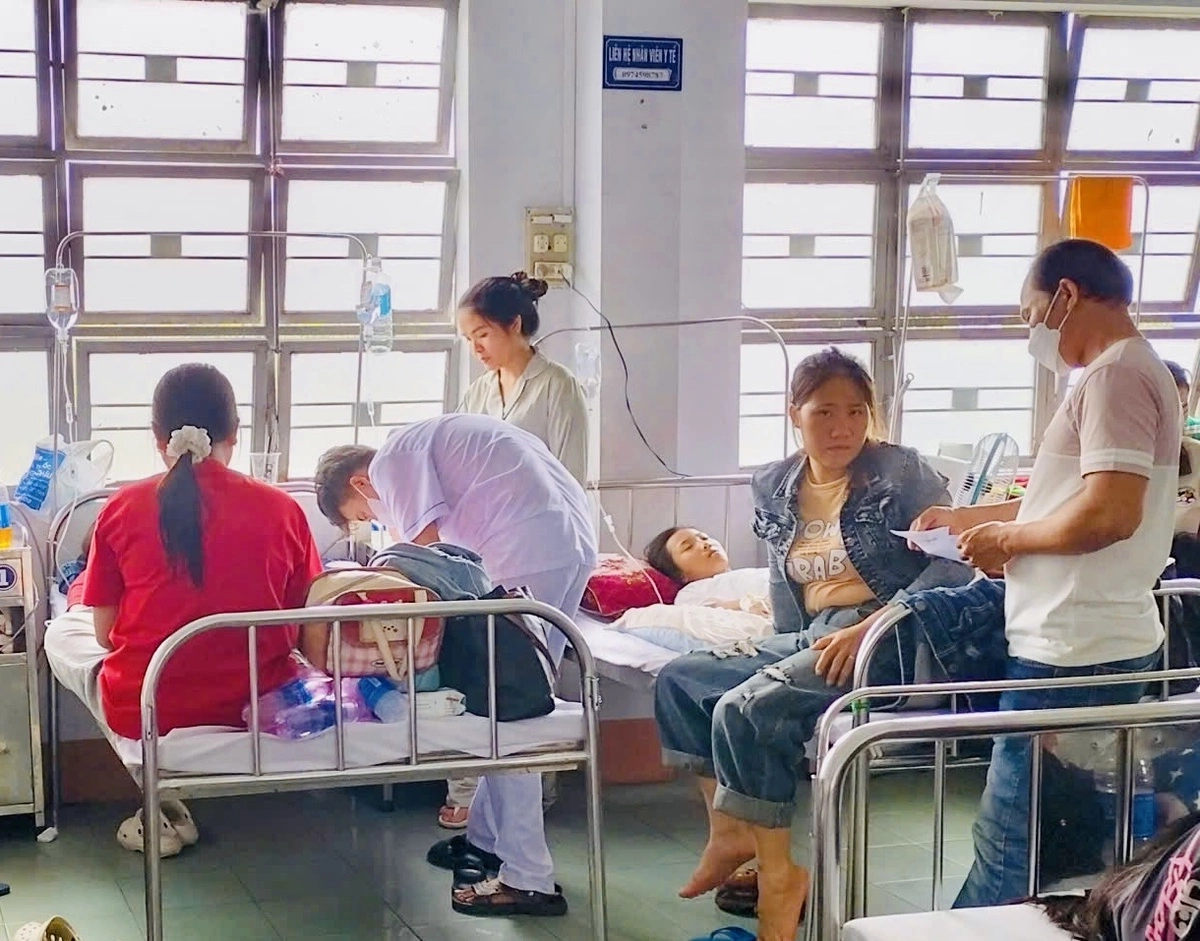 Hơn 100 người Gia Lai nghi ngộ độc sau ăn bánh mì