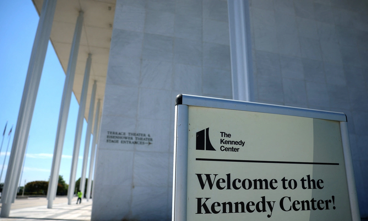 Chính quyền Trump dọa phá bỏ Trung tâm Kennedy