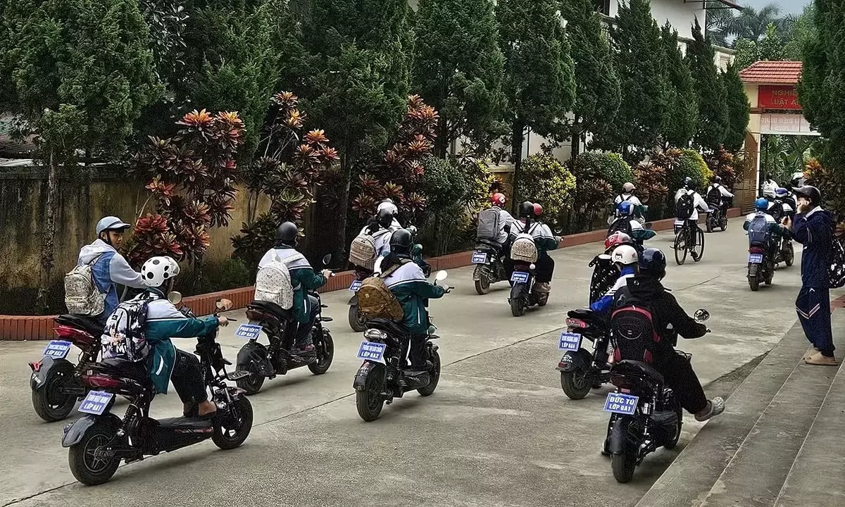 Thủ tướng yêu cầu không giao xe cho học sinh chưa đủ điều kiện