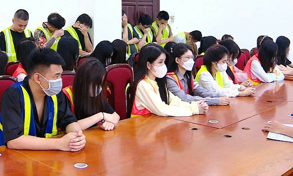 47 người bị bắt trong đường dây 'Pod chill' giao dịch 100 tỷ đồng
