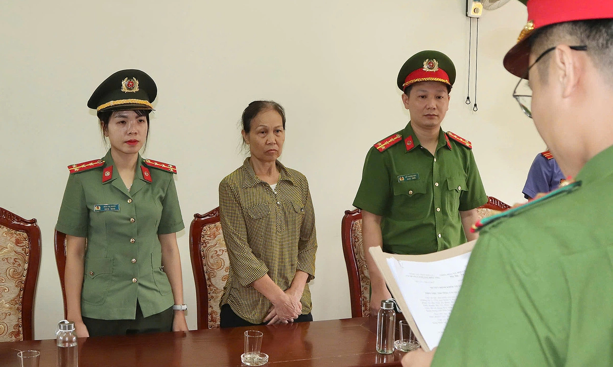 Bị khởi tố vì dùng hàn the để bánh cuốn 'dai, giòn'