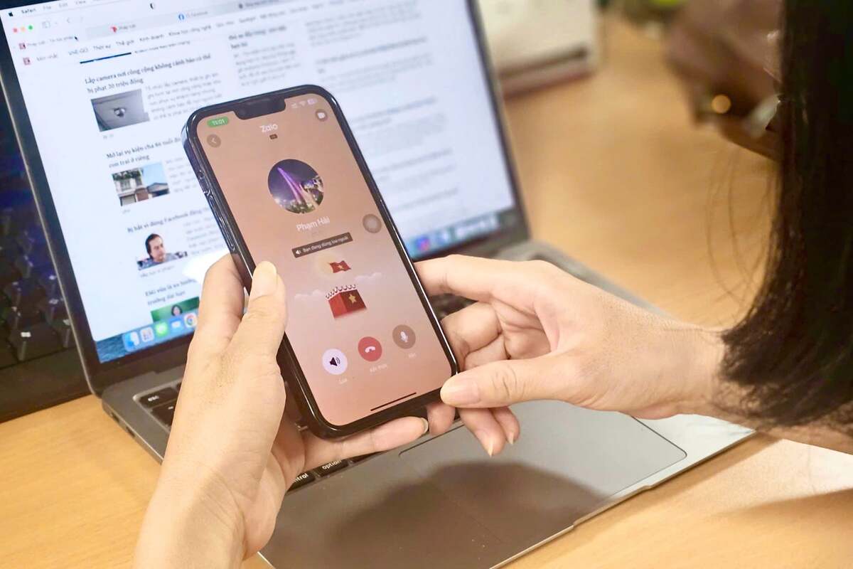 Điểm tin 17h: Mạng xã hội nghe trộm cuộc gọi, đọc tin nhắn có thể bị phạt 150 triệu đồng | Áp thấp nhiệt đới mạnh lên thành bão