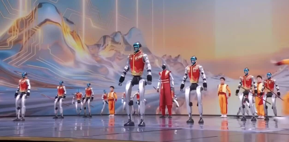 Robot Trung Quốc nhảy múa giỏi nhưng có lấy mất việc của bạn?