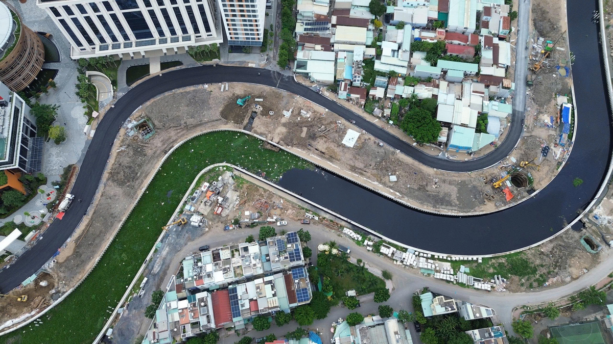Thông xe đoạn đường đầu tiên ven rạch Xuyên Tâm
