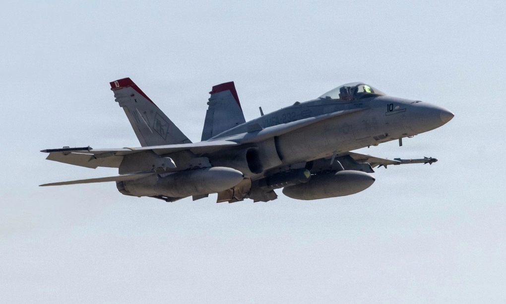 Tiêm kích F/A-18C của Phi đoàn 232 huấn luyện tại Hàn Quốc hồi tháng 4. Ảnh: USMC