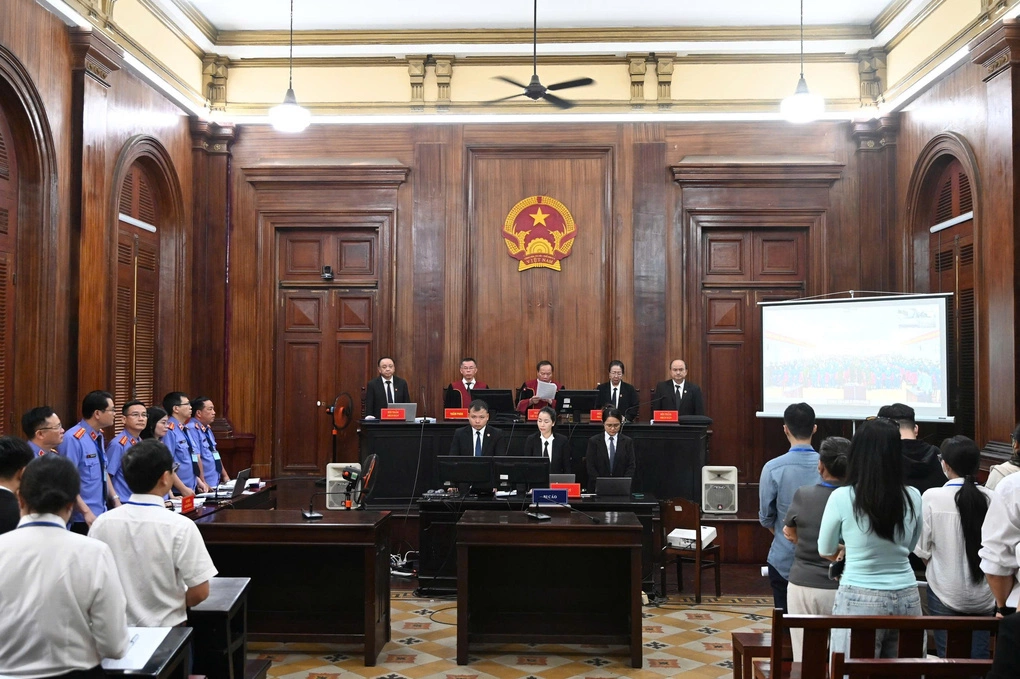 HĐXX trong phiên tòa xét xử chuyên án VN10. Ảnh: Phạm Hải