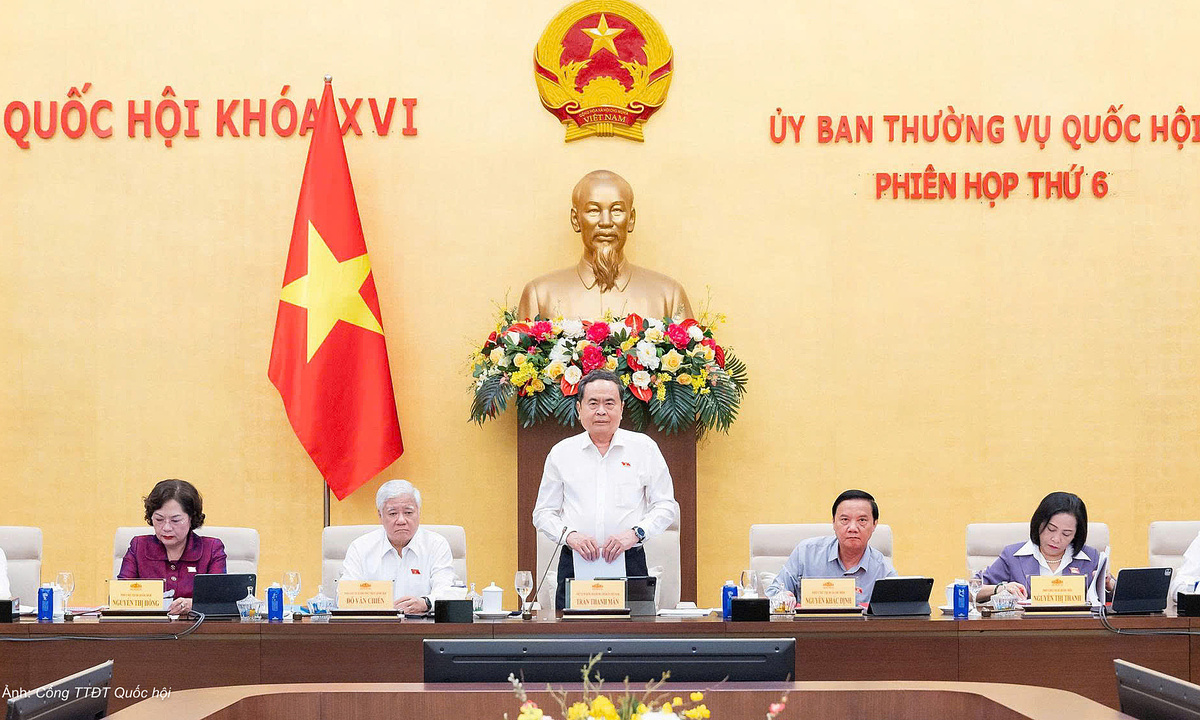 'Làm luật không tạo thêm thủ tục cho người dân, doanh nghiệp'