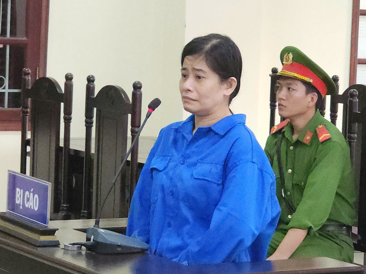 Dựng 'nhà gái' giả để lừa tiền người đàn ông Trung Quốc