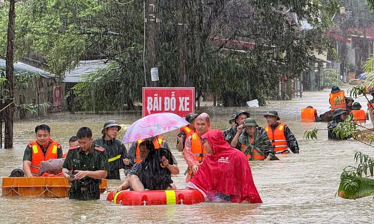 Mưa, nóng lập hàng loạt kỷ lục trong tháng 8