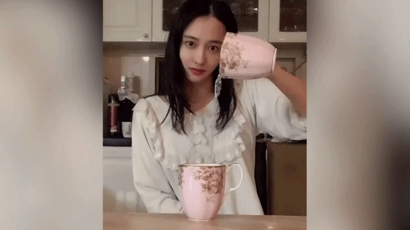 Cô gái tá hỏa khi bị bạn thân lật tẩy màn ảo thuật