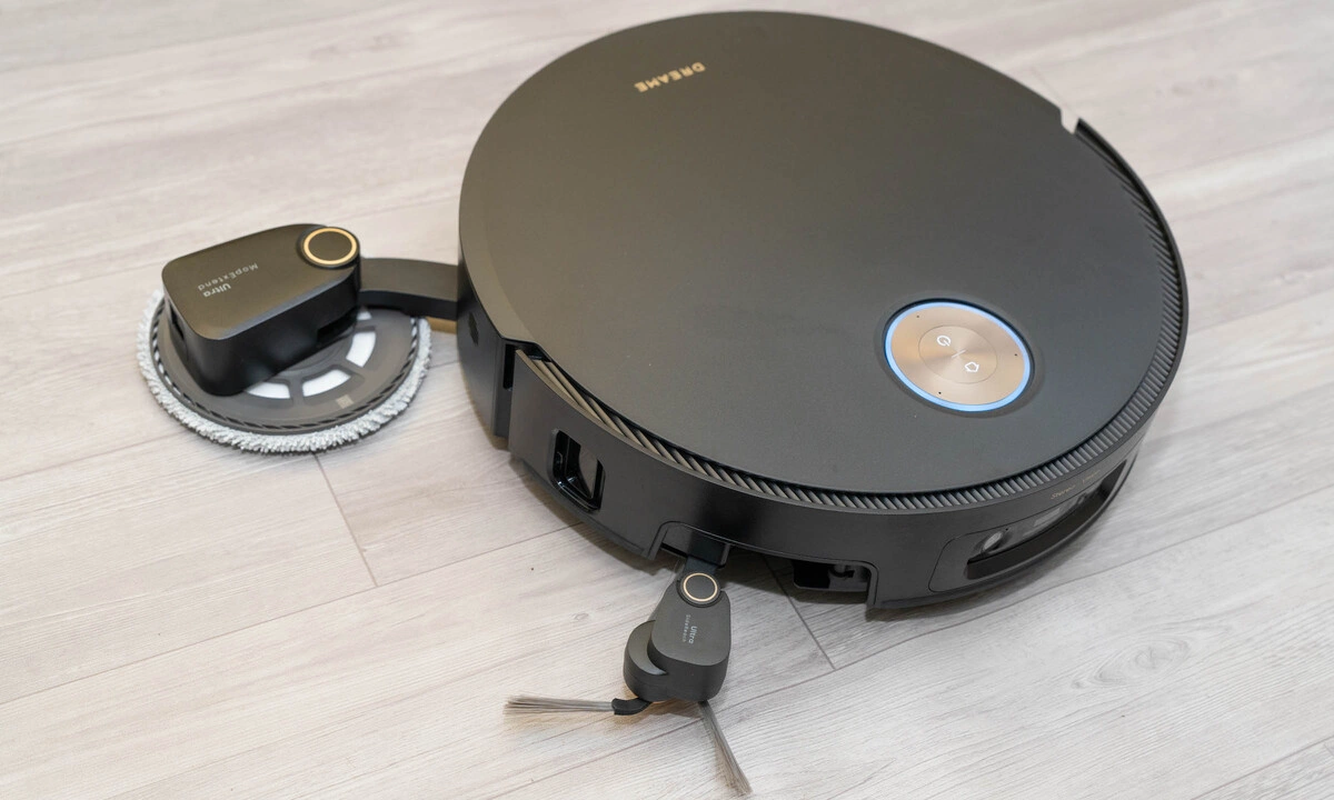 X60 Ultra Extreme – robot lau nhà đầu tiên có cánh tay khớp kép