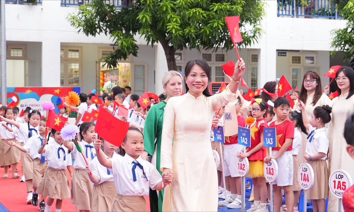 Hệ thống Lý Thái Tổ định hướng công nghệ, hội nhập cho năm học mới