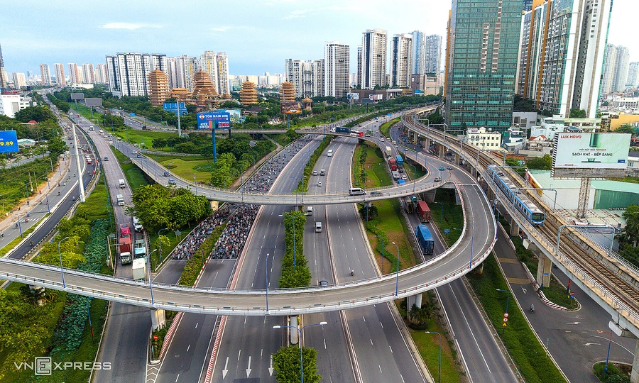 Vietnam's largest city develops multi-level road infrastructure to combat traffic congestion