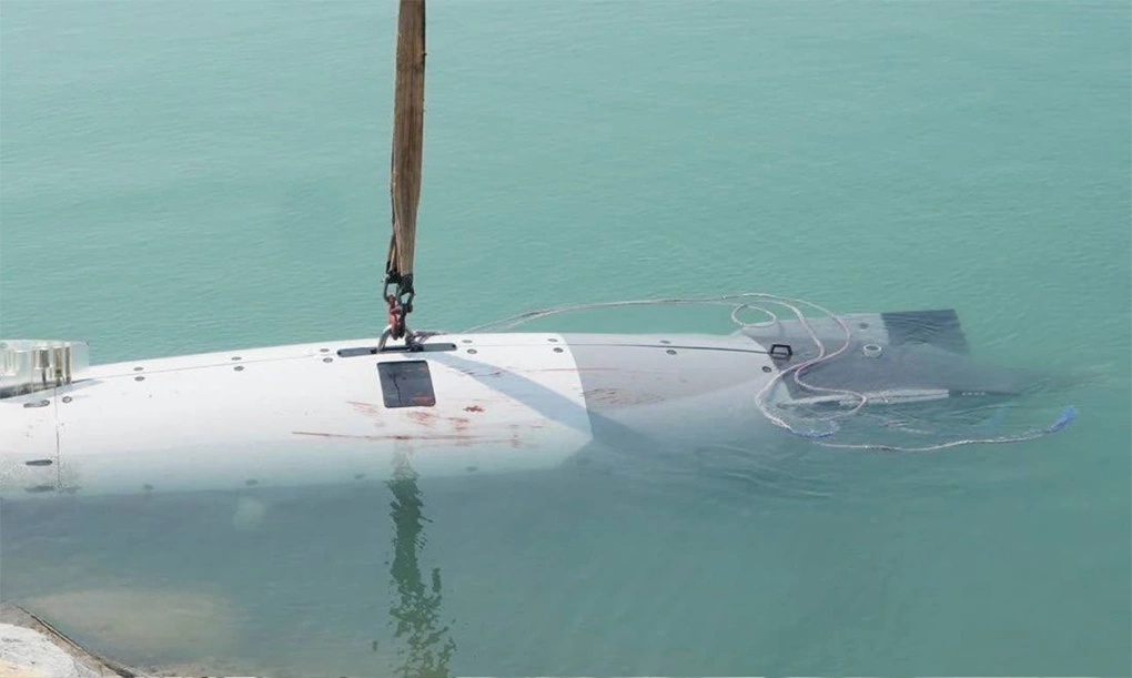 Tàu lận Dive-LD mà Iran tuyên bố bắt được ngày 8/9. Ảnh: IRGC