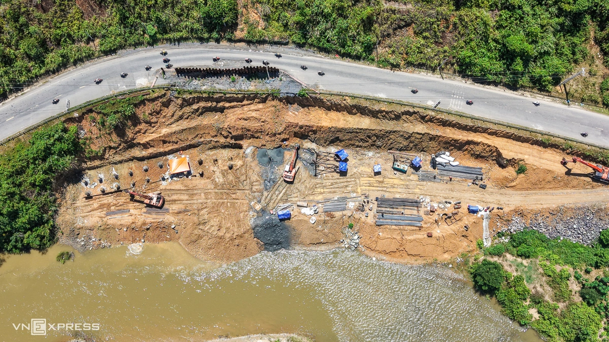 Gấp rút sửa đèo nối Nha Trang - Đà Lạt trước mùa mưa