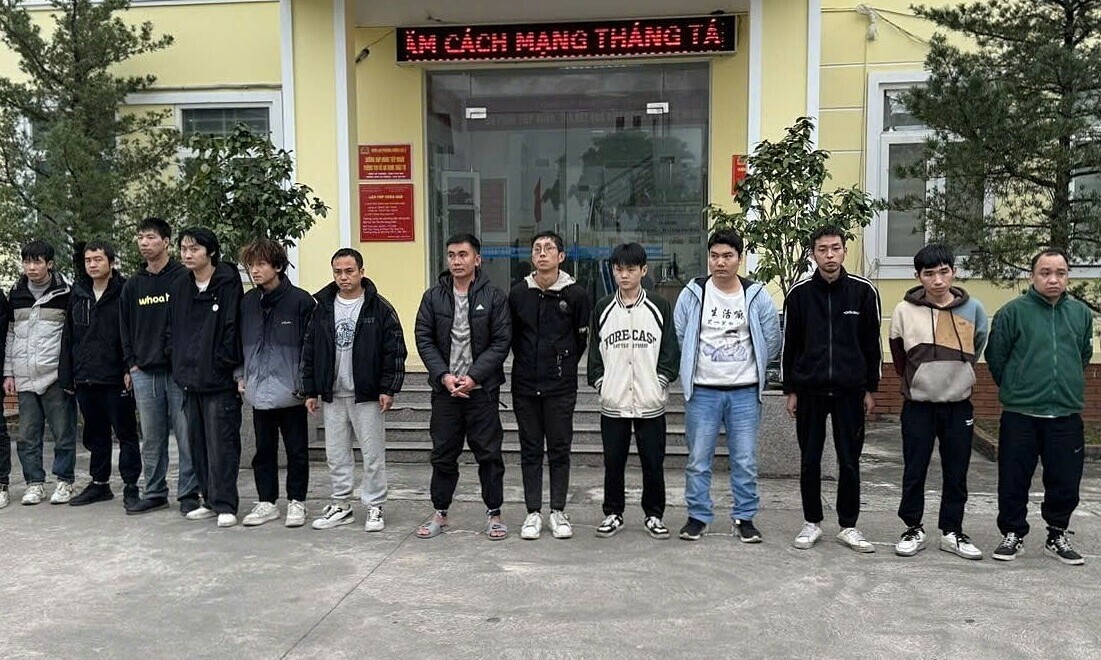 Dẫn 15 người Trung Quốc đi xuyên rừng nhập cảnh trái phép