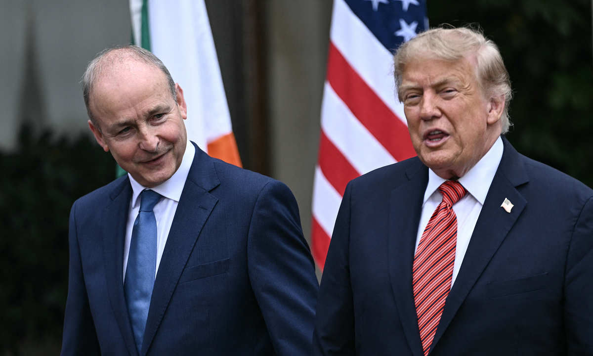 Lời ủng hộ 'Ireland thống nhất' thổi bùng tranh cãi của ông Trump