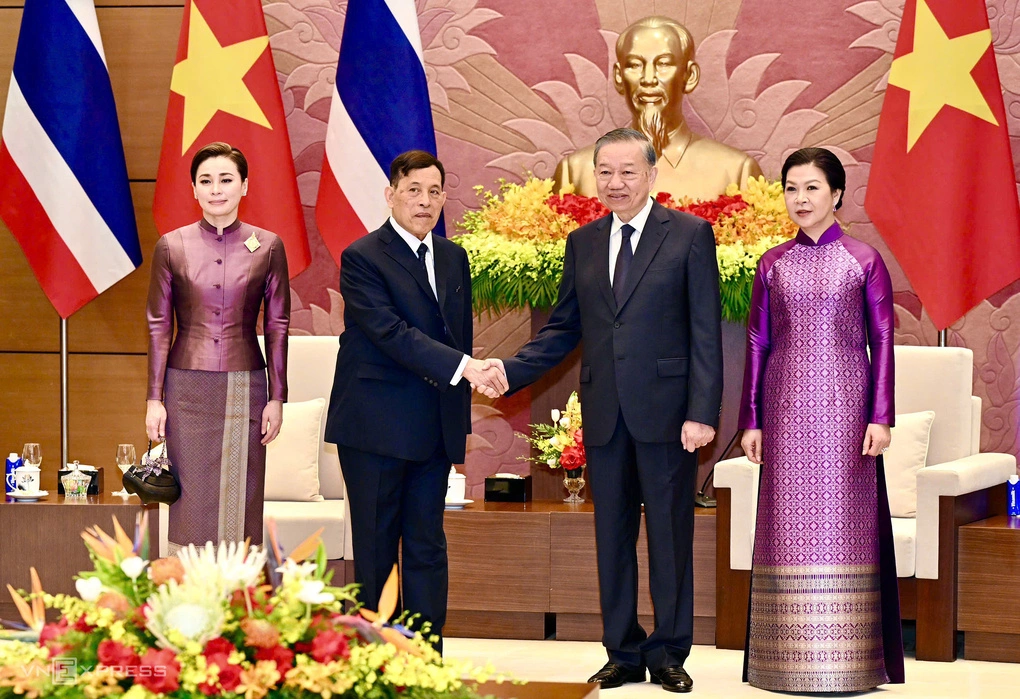 Tổng Bí thư, Chủ tịch nước Tô Lâm và phu nhân cùng Vua Thái Lan Maha Vajiralongkorn Phra Vajiraklaochaoyuhua và Hoàng hậu. Ảnh: Giang Huy