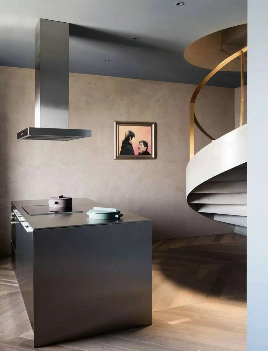 Bên trong căn duplex tối giản của 'tổng tài' Tỉnh Bách Nhiên
