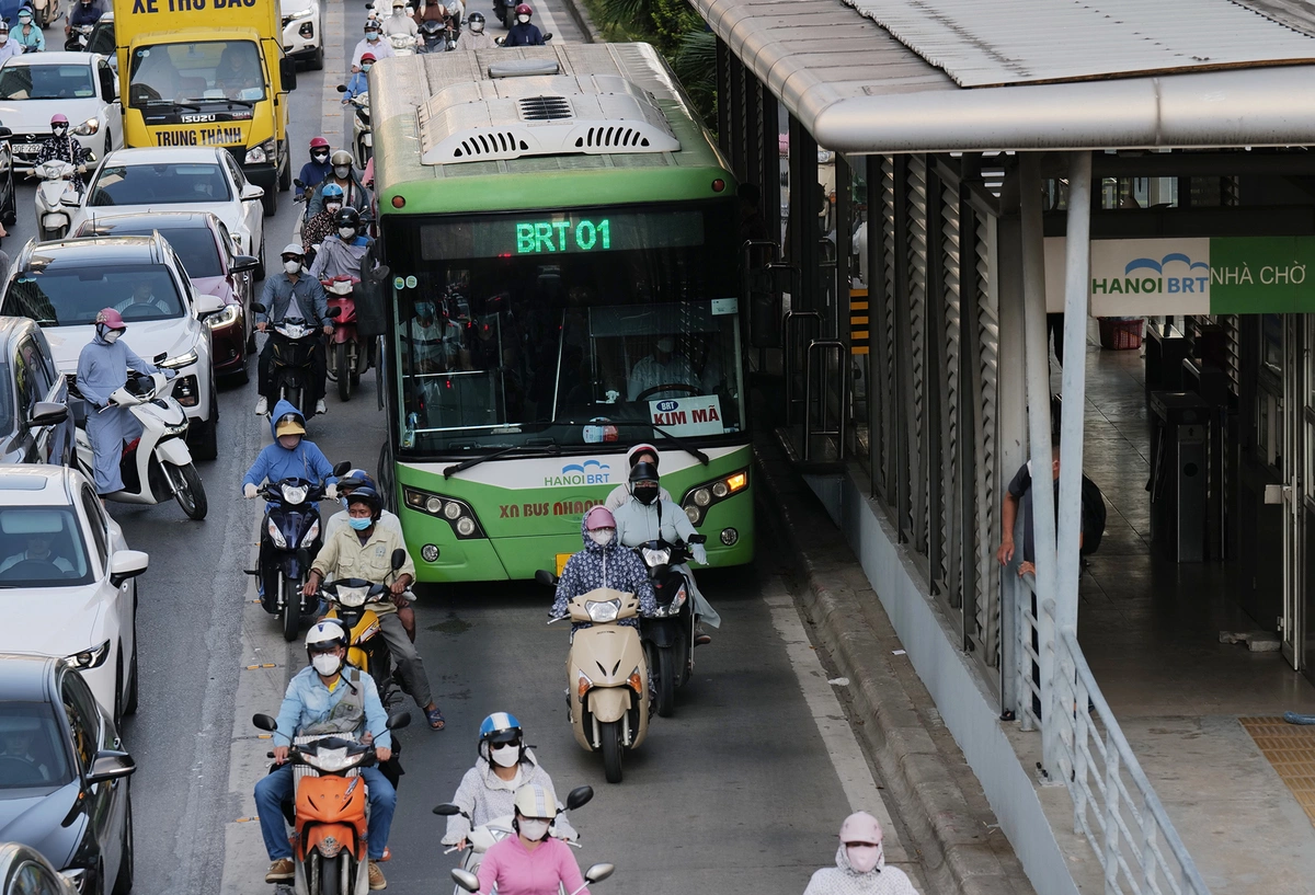Hà Nội cho xe đi vào làn BRT Láng Hạ - Giảng Võ