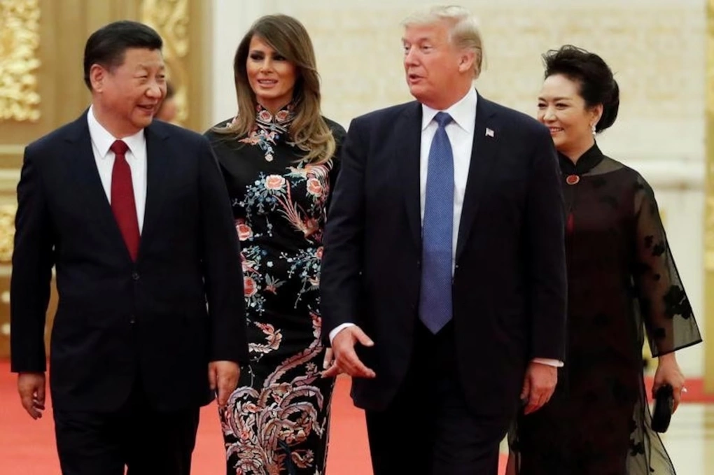 Tổng thống Mỹ Donald Trump và phu nhân Melania dự quốc yến cùng Chủ tịch Trung Quốc Tập Cận Bình và phu nhân Bành Lệ Viện tại Đại lễ đường Nhân dân ở Bắc Kinh hồi tháng 11/2017. Ảnh: Reuters