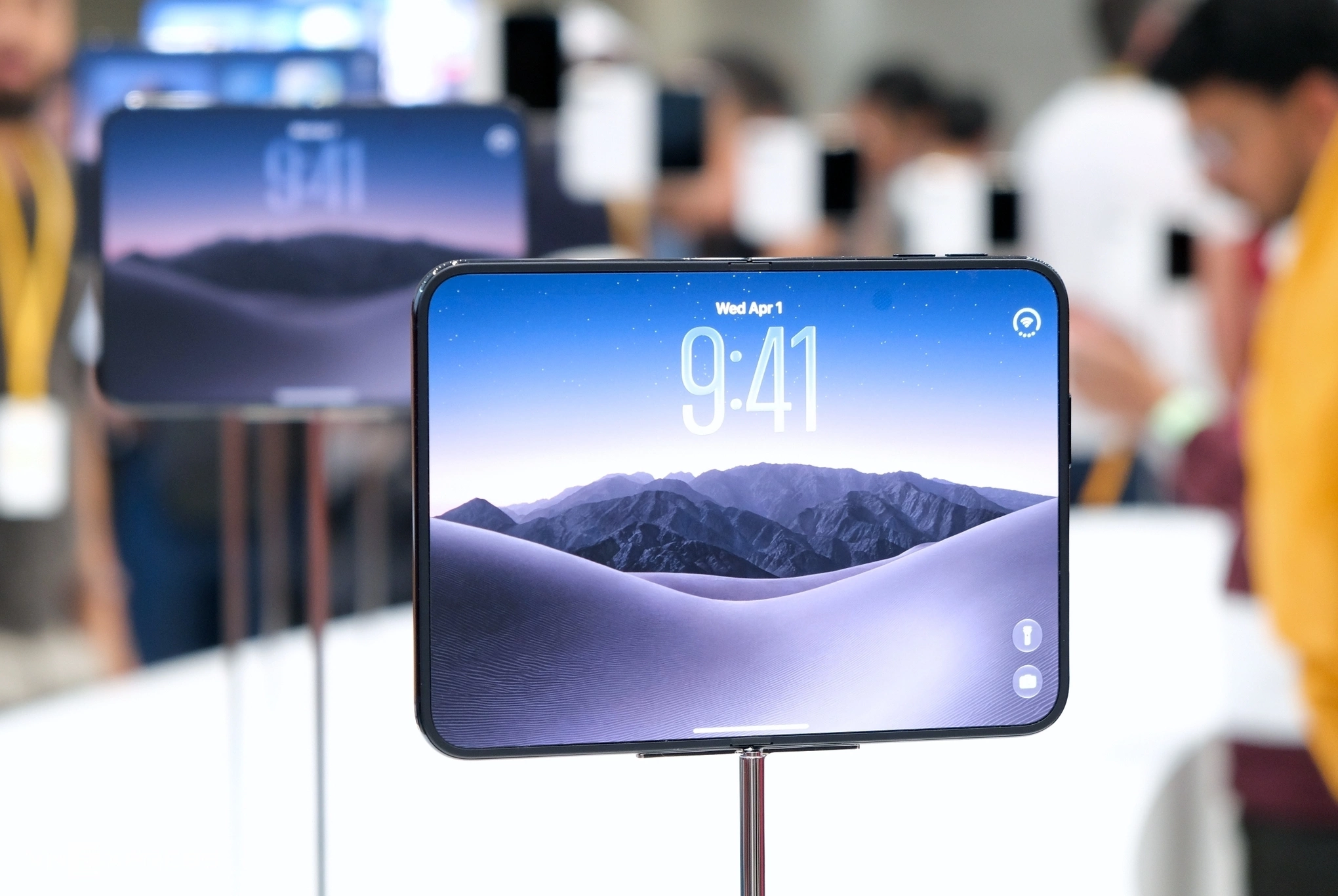 Apple cho chọn sẵn màu, cấu hình iPhone Duo trước ngày đặt mua - Báo VnExpress
