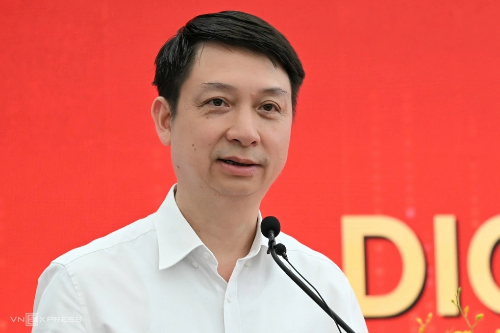 Cục trưởng Trần Duy Ninh tại diễn đàn cấp cao về chuyển đổi số, chiều 9/10. Ảnh: Trọng Đạt