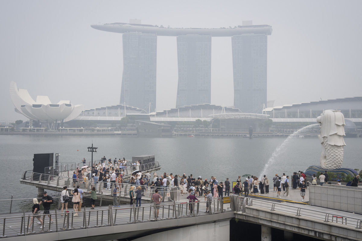 Singapore cảnh cáo 7 công ty Indonesia vì khói cháy rừng