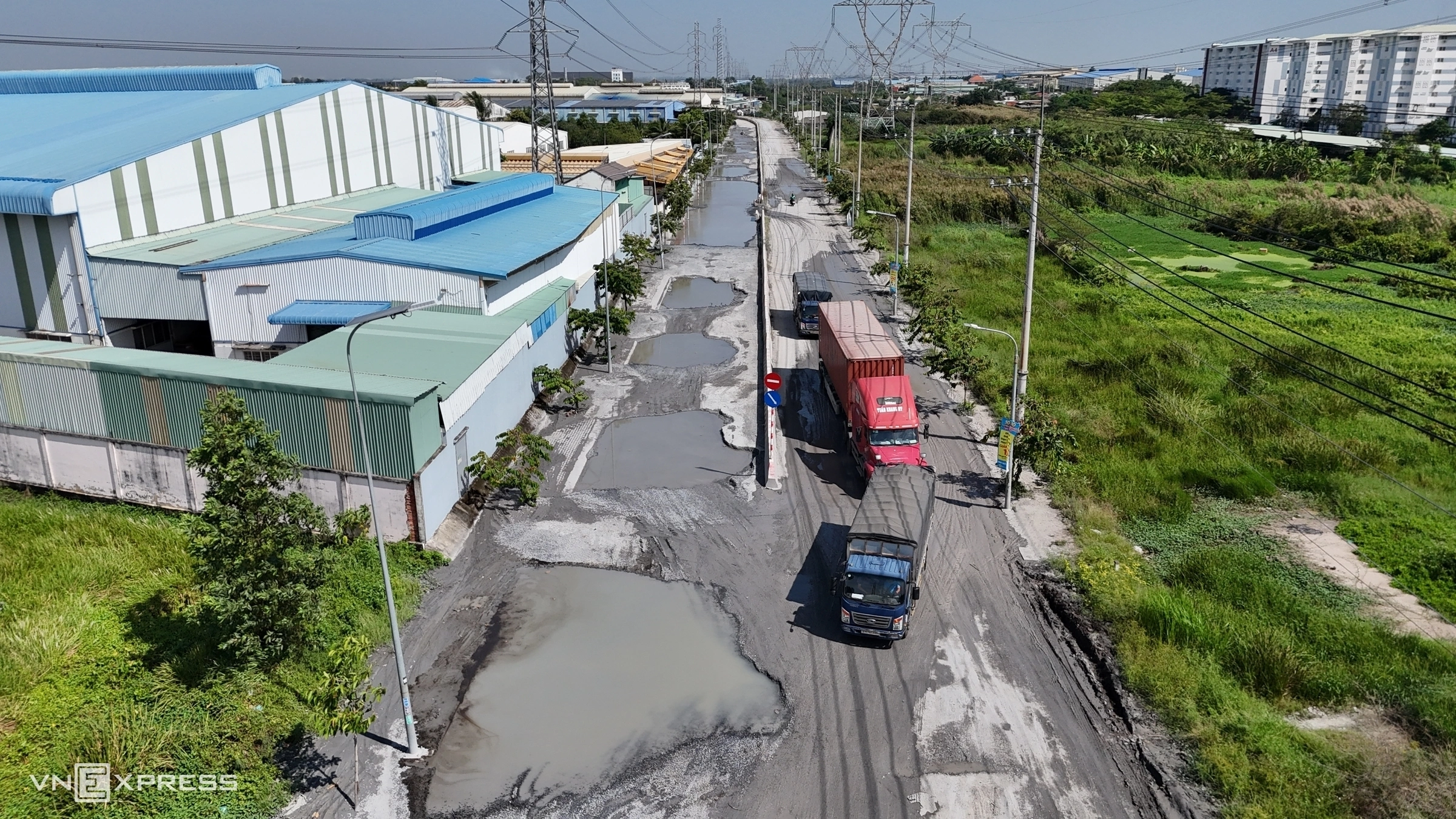 'Ổ voi' bủa vây đường vào khu công nghiệp ở Tây Ninh